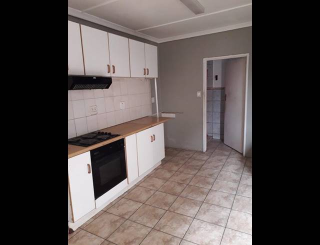 6 BEDROOM HOUSE FOR SALE IN BOSMONT